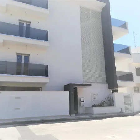 Due Rioni דירה Adelfia